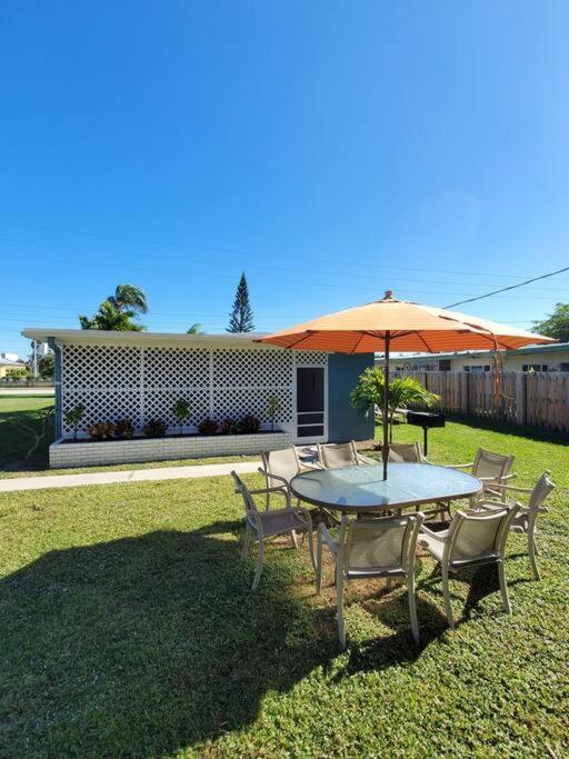Uptown Cottage - Walk To The Beach And Restaurants Cocoa Beach Eksteriør billede